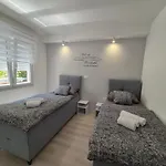 Larissa Apartment